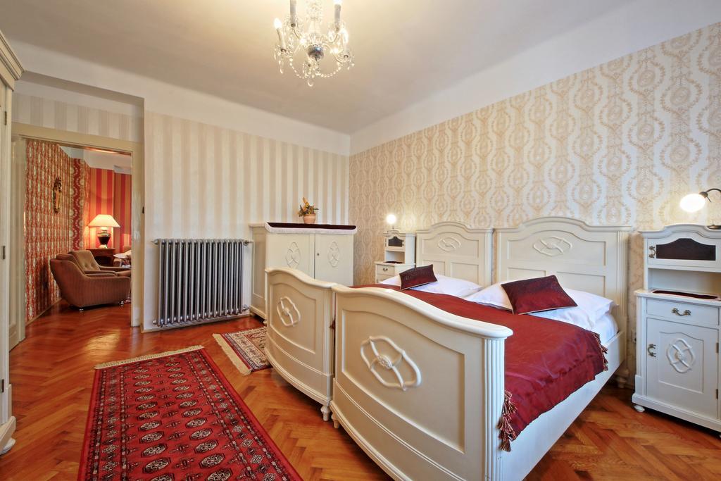 Hotel Anton Prag Exteriör bild