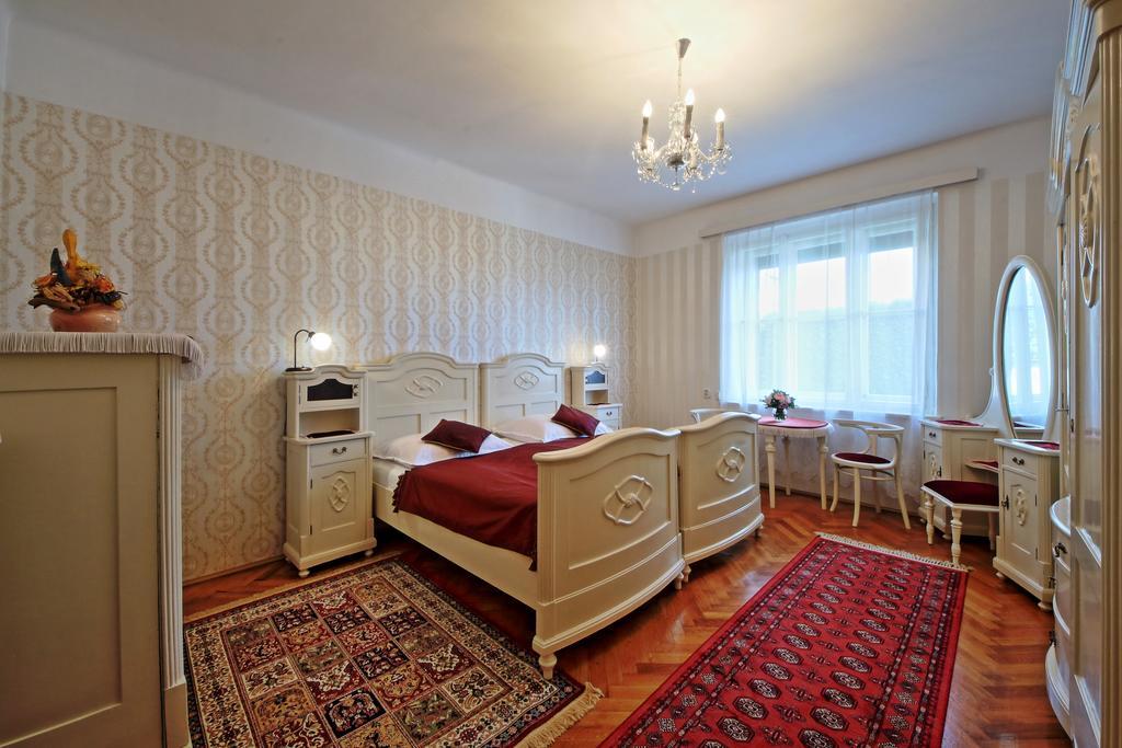 Hotel Anton Prag Exteriör bild