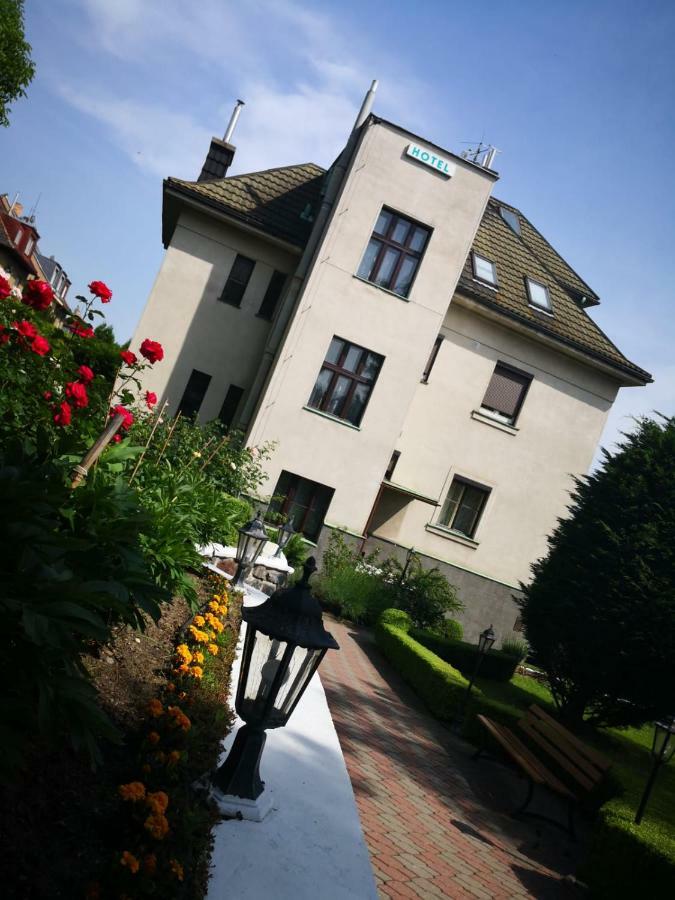 Hotel Anton Prag Exteriör bild